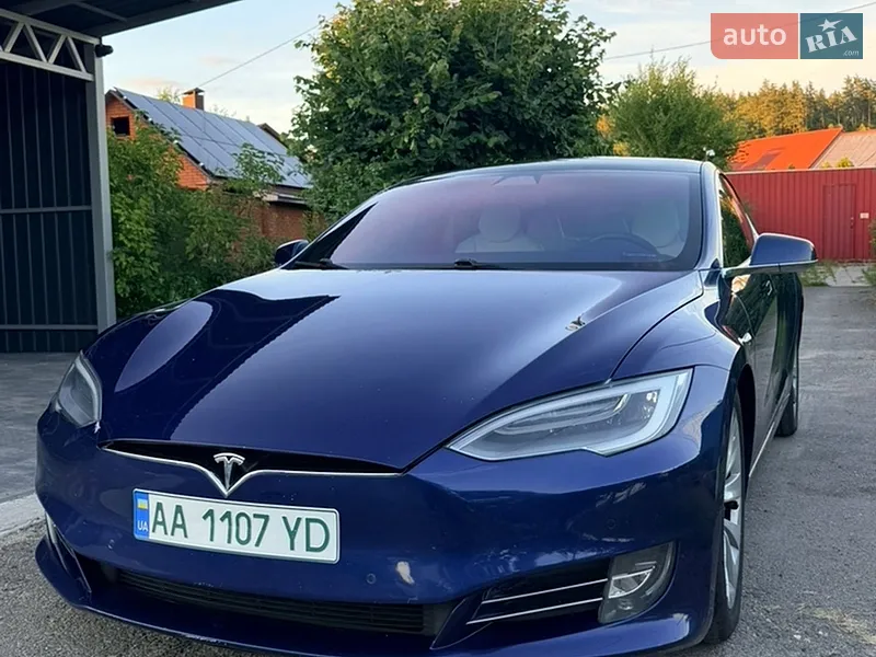 Tesla Model S 2017