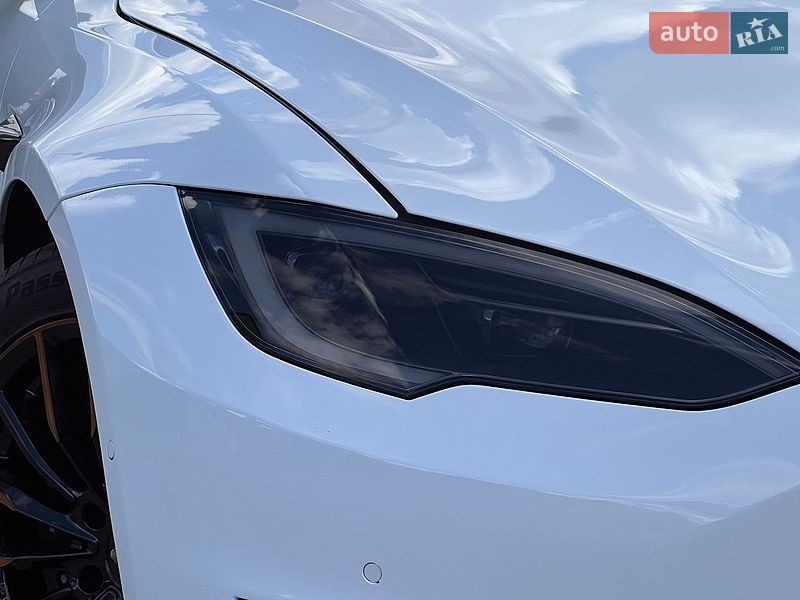 Лифтбек Tesla Model S 2022 в Виннице