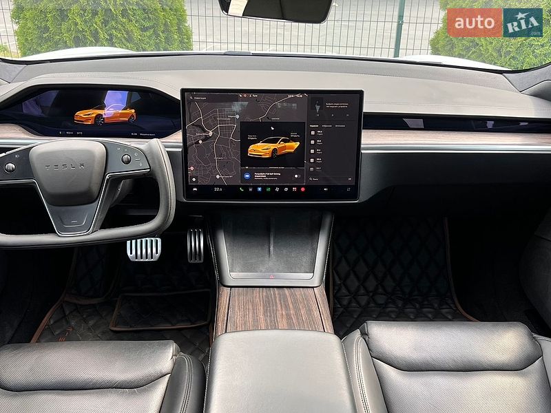 Лифтбек Tesla Model S 2022 в Виннице