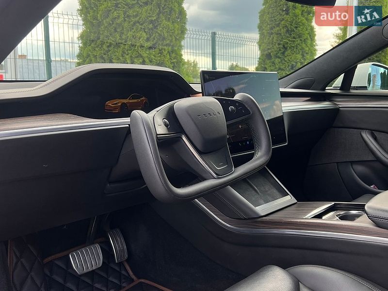 Лифтбек Tesla Model S 2022 в Виннице
