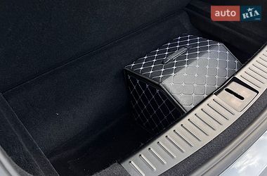 Лифтбек Tesla Model S 2022 в Виннице