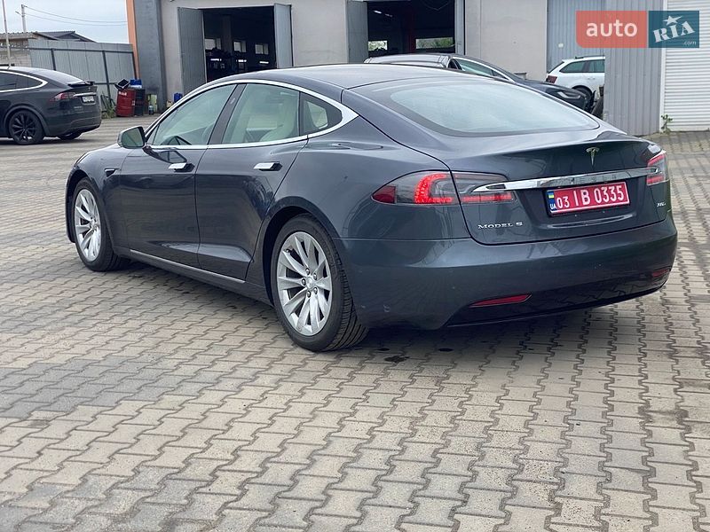 Лифтбек Tesla Model S 2018 в Луцке фото 7 Лифтбек Tesla Model S 2018 в Луцке