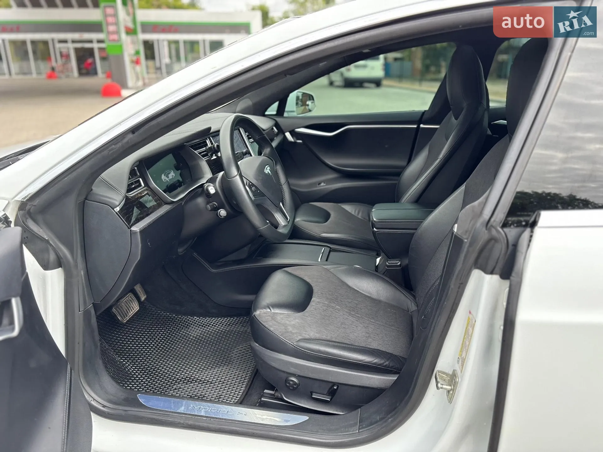 2016 Tesla Model S - мініатюра 8