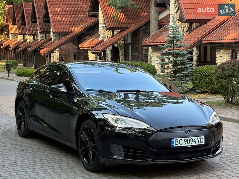 Ліфтбек Tesla Model S 2015 в Львові фото 2 Ліфтбек Tesla Model S 2015 в Львові