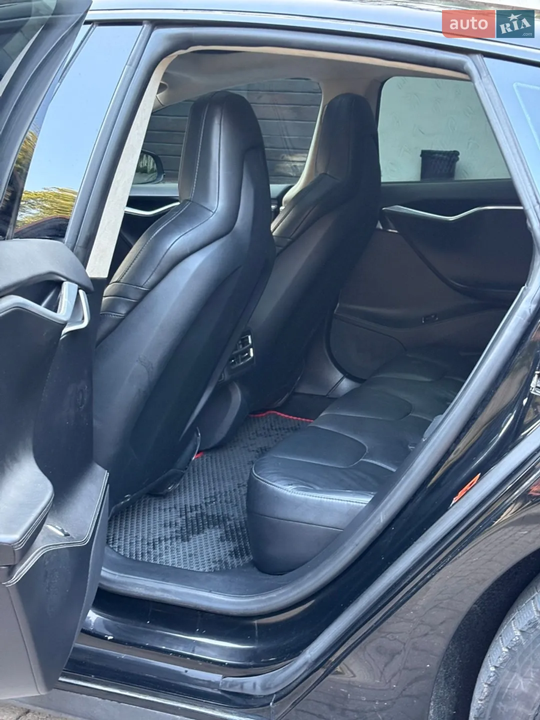 2015 Tesla Model S - мініатюра 16