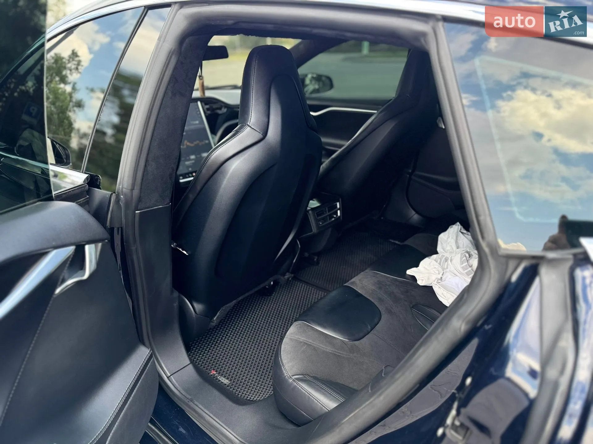 2014 Tesla Model S - мініатюра 11
