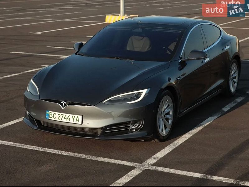 Лифтбек Tesla Model S 2017 в Львове фото 4 Лифтбек Tesla Model S 2017 в Львове