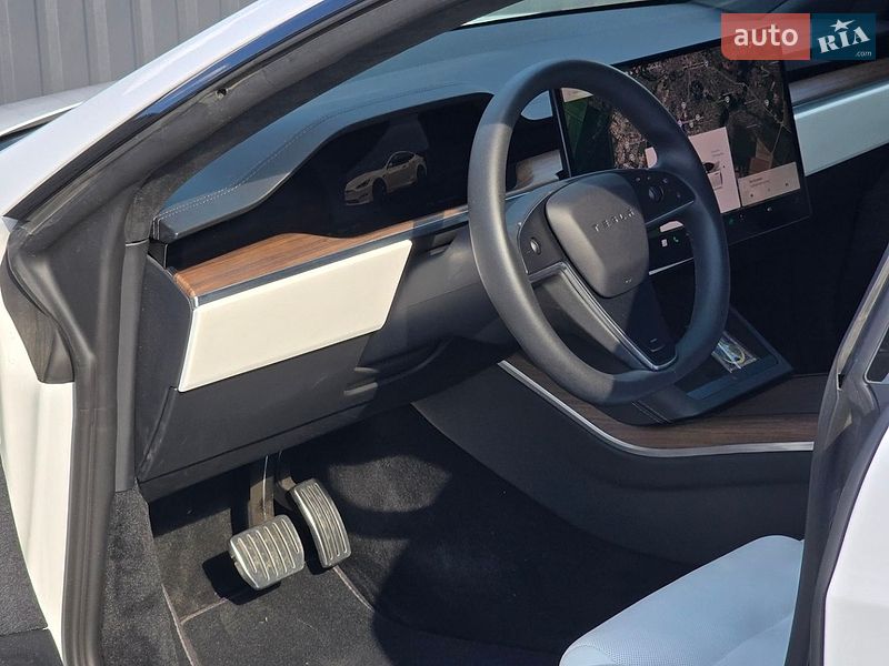 Лифтбек Tesla Model S 2024 в Киеве фото 5 Лифтбек Tesla Model S 2024 в Киеве
