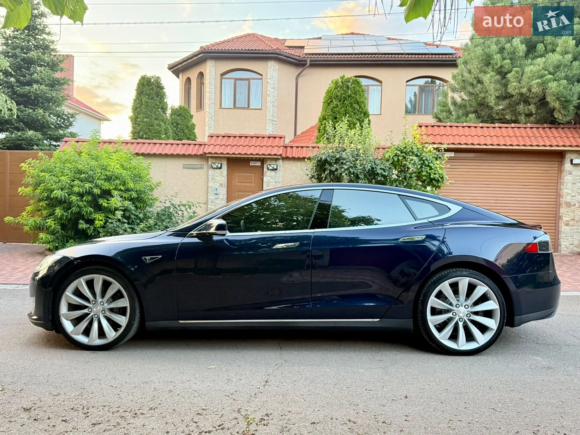 2015 Tesla Model S - мініатюра 3