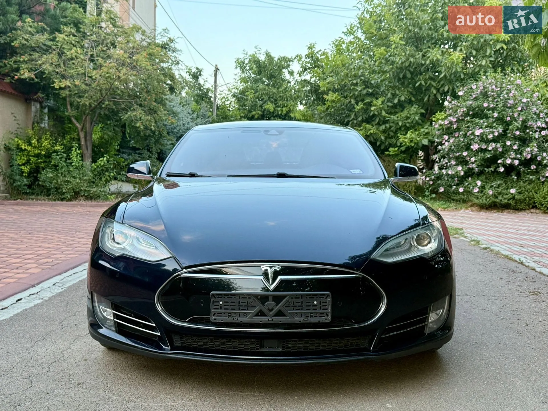 2015 Tesla Model S - мініатюра 12