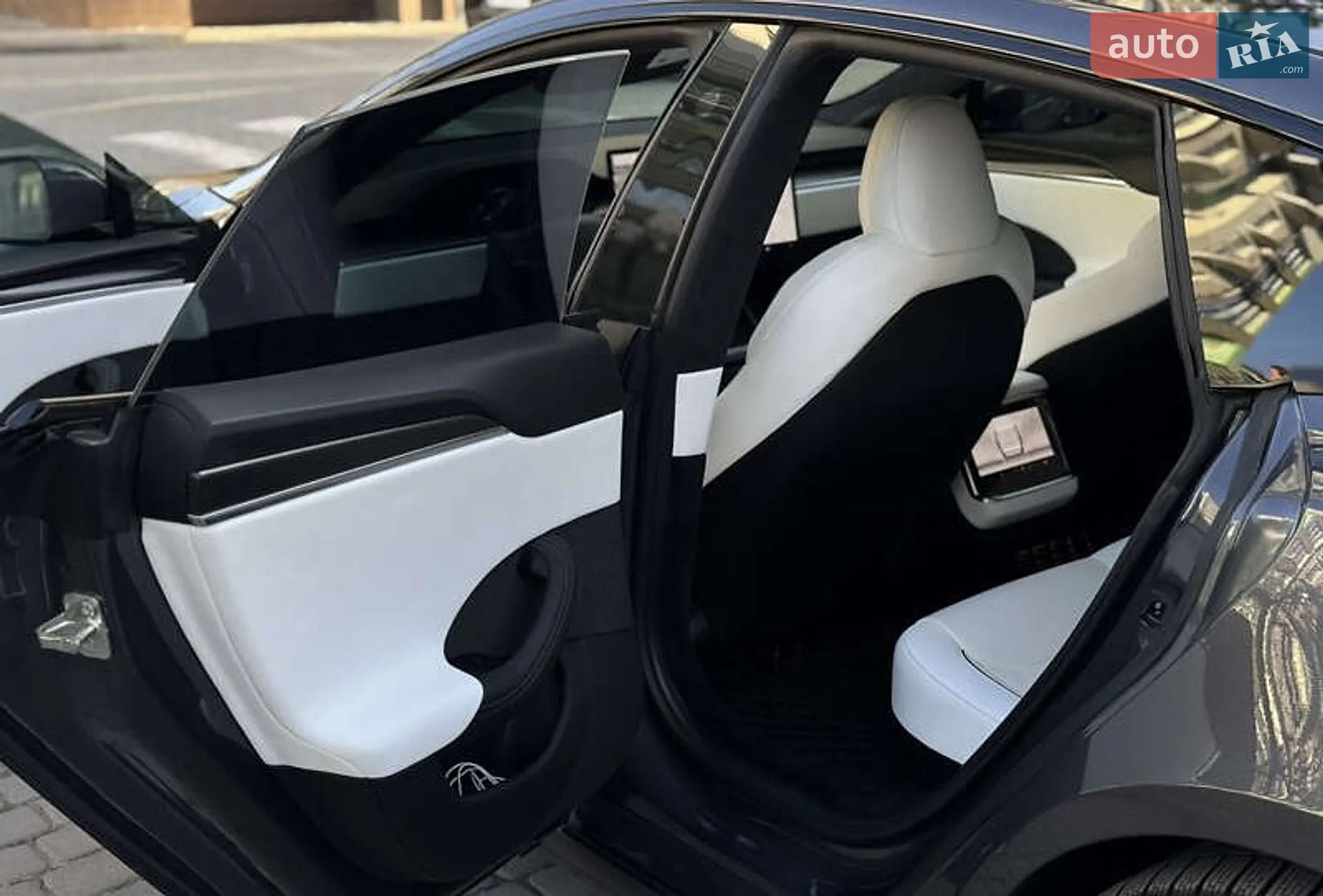 2022 Tesla Model S - мініатюра 24