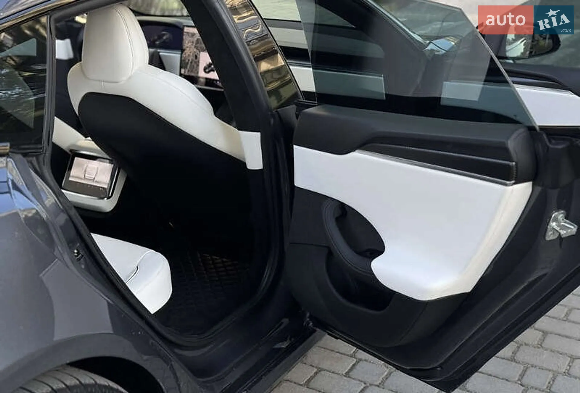 2022 Tesla Model S - мініатюра 25