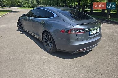 Лифтбек Tesla Model S 2014 в Киеве