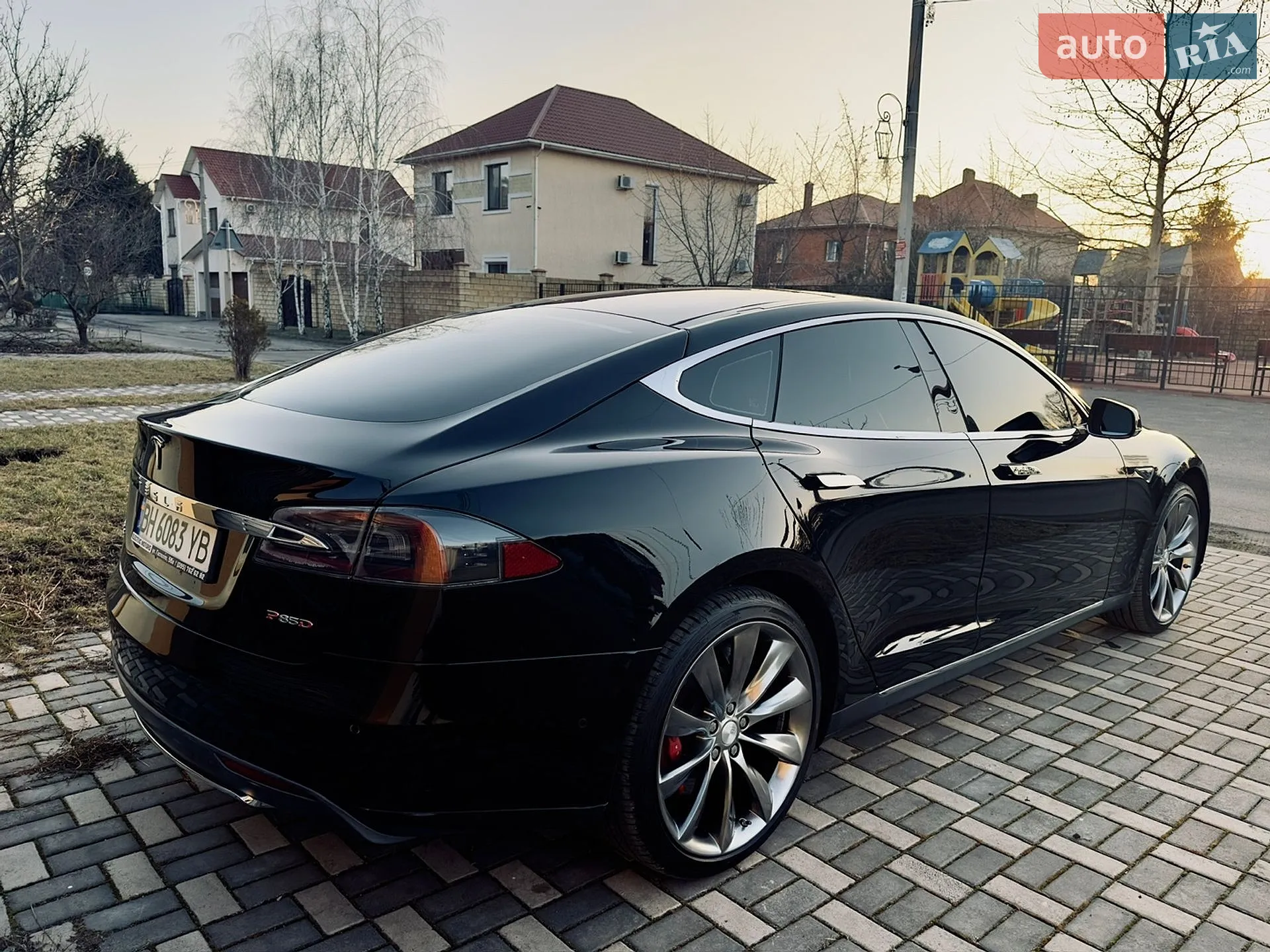 2014 Tesla Model S - мініатюра 8