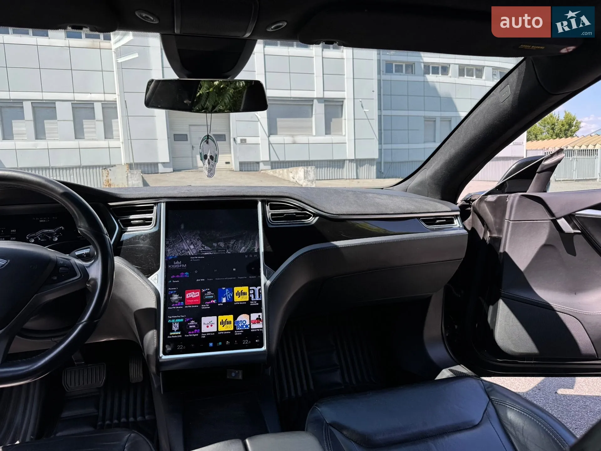 2015 Tesla Model S - мініатюра 31