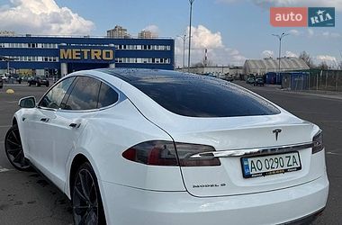 Ліфтбек Tesla Model S 2013 в Києві