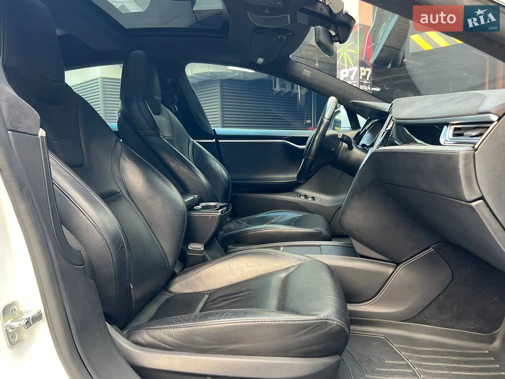 2015 Tesla Model S - мініатюра 12