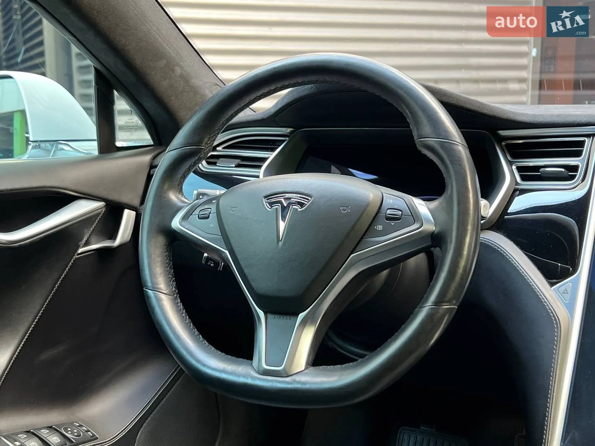 2015 Tesla Model S - мініатюра 13