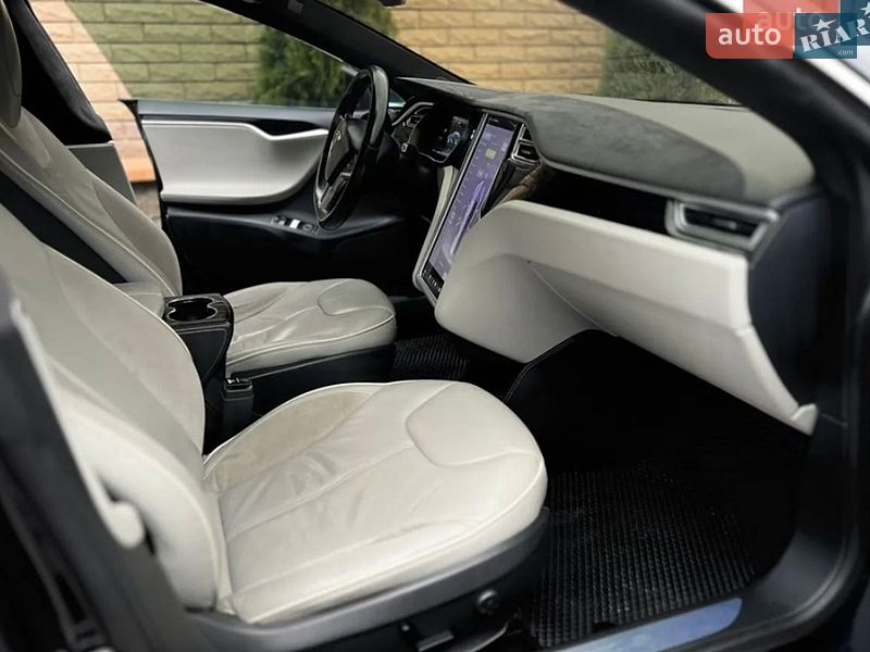 Лифтбек Tesla Model S 2014 в Виннице фото 23 Лифтбек Tesla Model S 2014 в Виннице