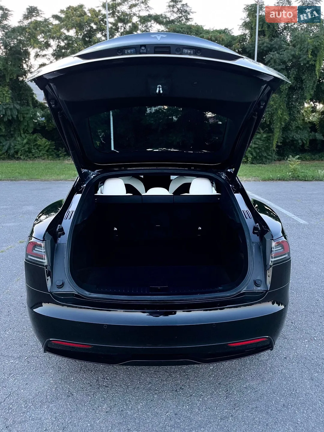 2022 Tesla Model S - мініатюра 11