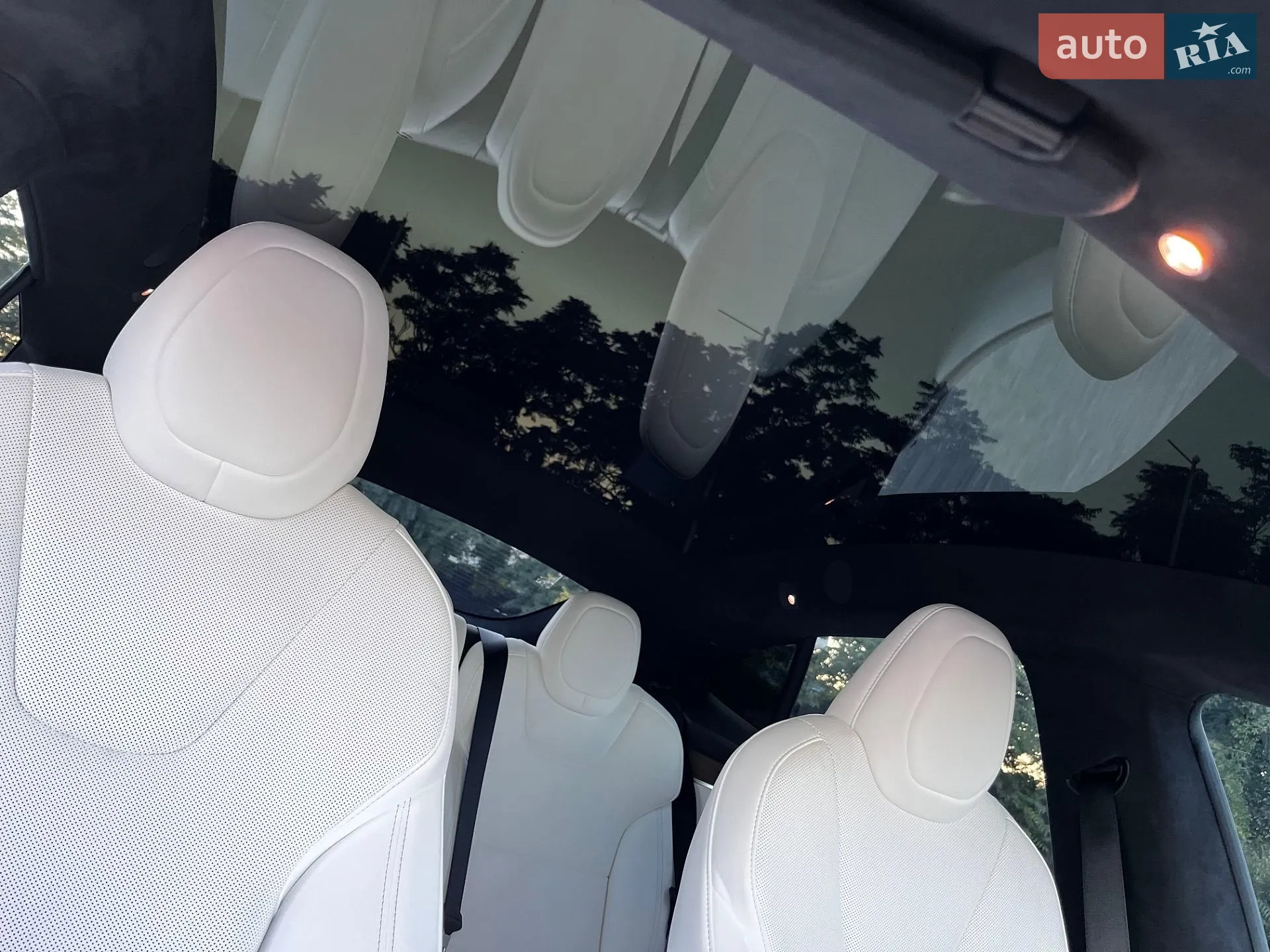 2022 Tesla Model S - мініатюра 21