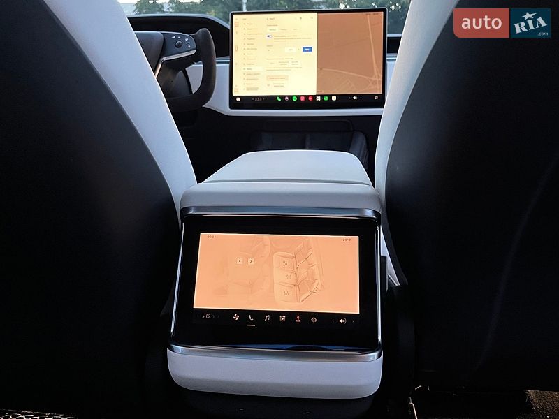 Ліфтбек Tesla Model S 2022 в Дніпрі