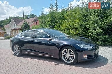 Ліфтбек Tesla Model S 2013 в Шепетівці