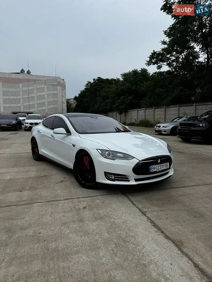 2015 Tesla Model S - мініатюра 15