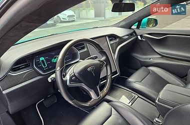 Лифтбек Tesla Model S 2018 в Киеве