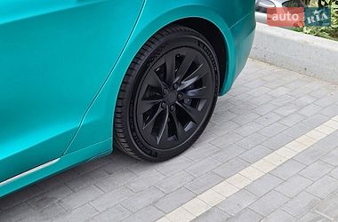 Лифтбек Tesla Model S 2018 в Киеве