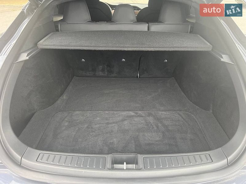 Лифтбек Tesla Model S 2020 в Полтаве фото 15 Лифтбек Tesla Model S 2020 в Полтаве