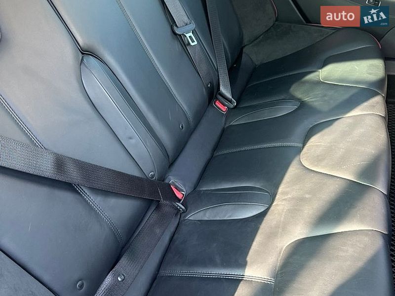 Лифтбек Tesla Model S 2013 в Львове