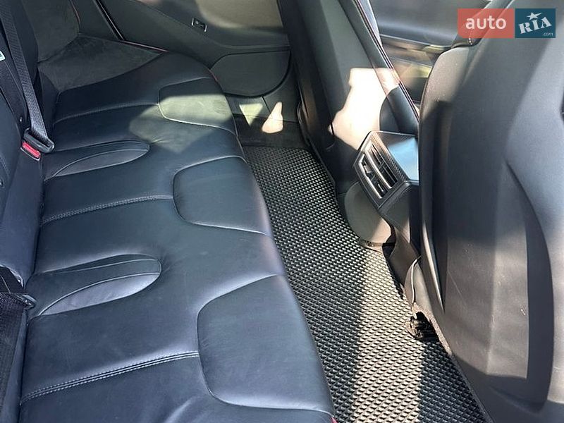 Лифтбек Tesla Model S 2013 в Львове