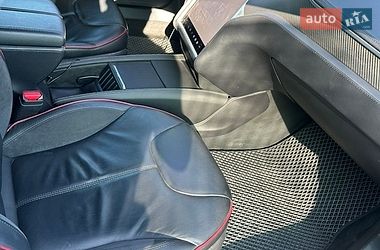 Лифтбек Tesla Model S 2013 в Львове