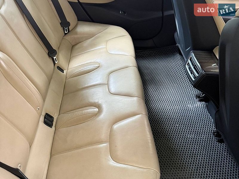 Ліфтбек Tesla Model S 2015 в Дніпрі фото 7 Ліфтбек Tesla Model S 2015 в Дніпрі
