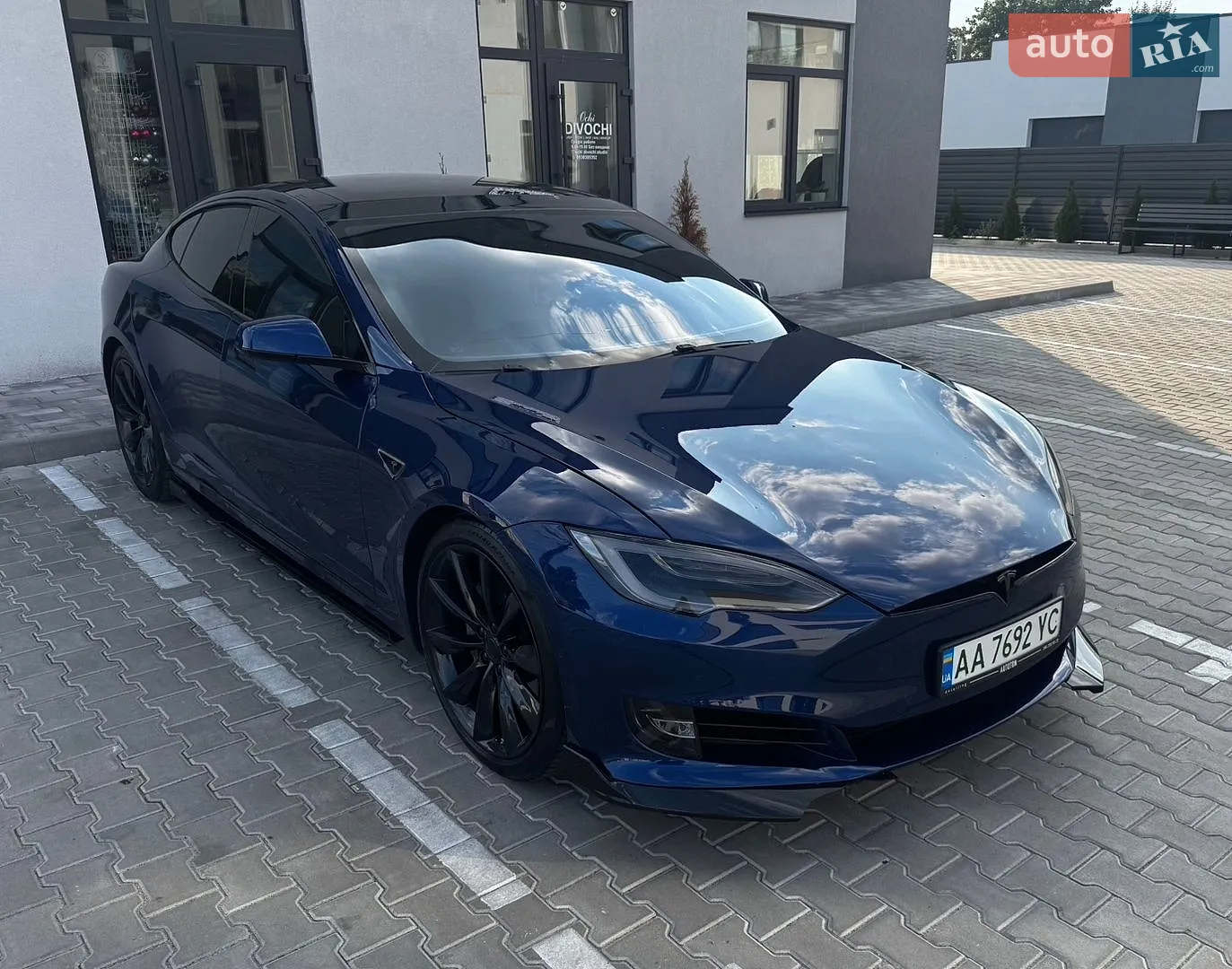 2016 Tesla Model S - мініатюра 4