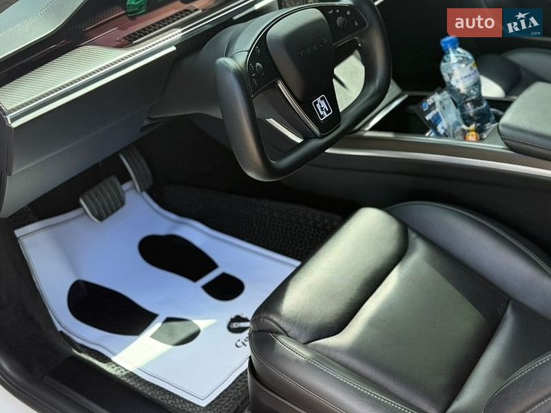 Лифтбек Tesla Model S 2021 в Виннице