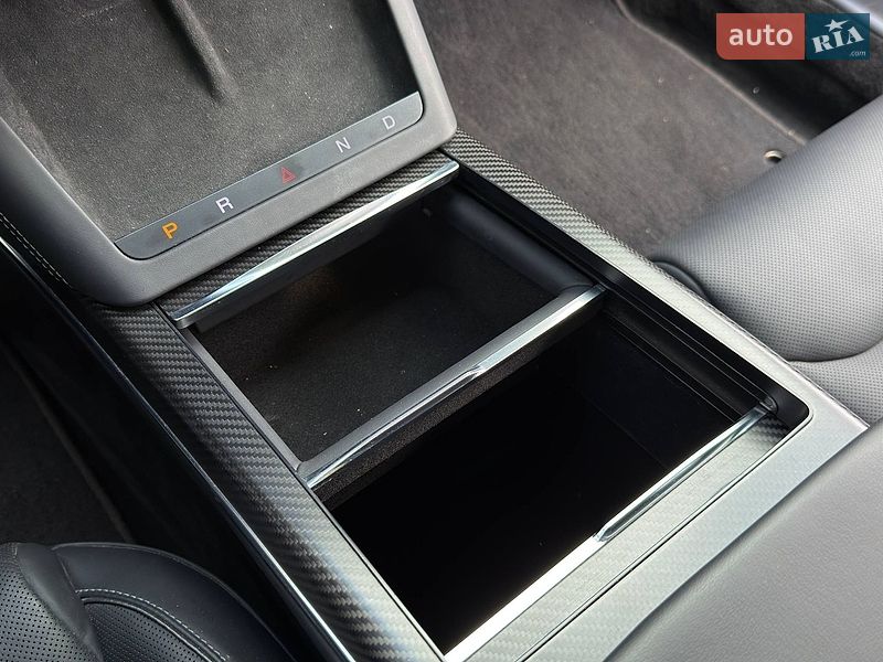 Ліфтбек Tesla Model S 2022 в Києві