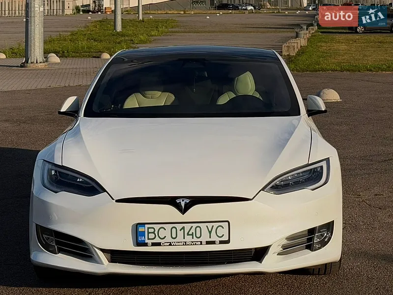 Tesla Model S