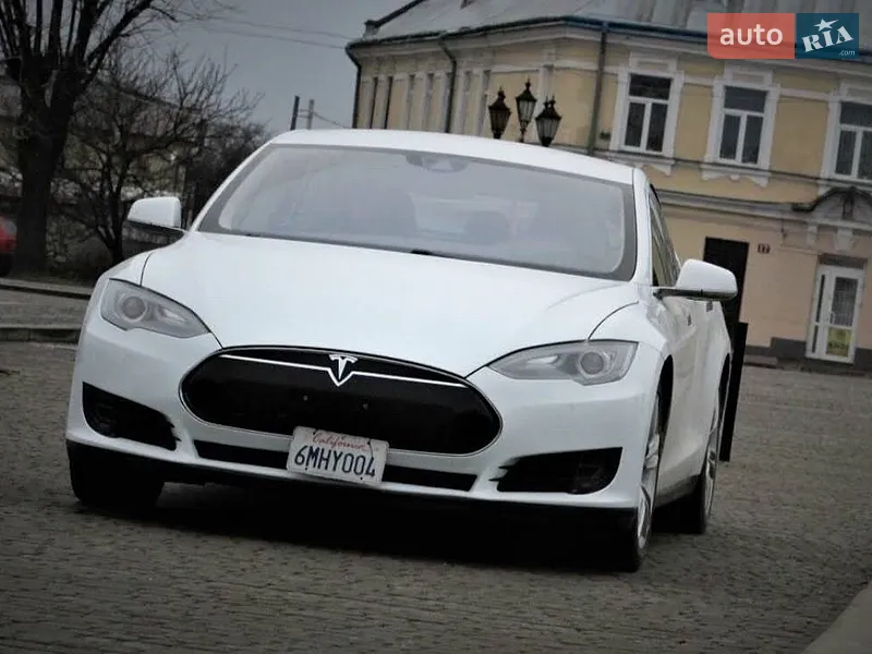 Tesla Model S