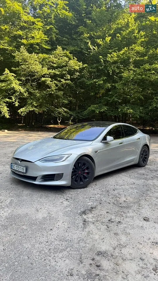 2016 Tesla Model S - мініатюра 10