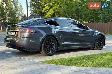Лифтбек Tesla Model S 2017 в Киеве фото 2 Лифтбек Tesla Model S 2017 в Киеве