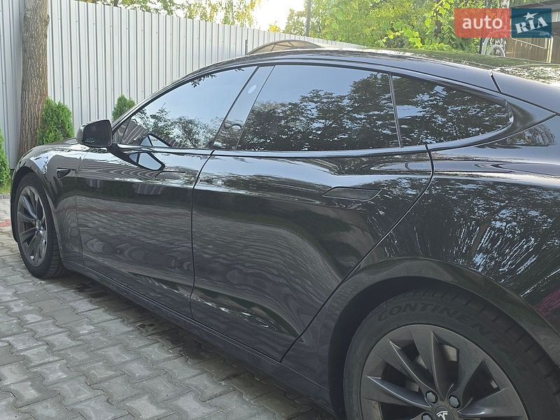 Ліфтбек Tesla Model S 2018 в Костопілі фото 21 Ліфтбек Tesla Model S 2018 в Костопілі