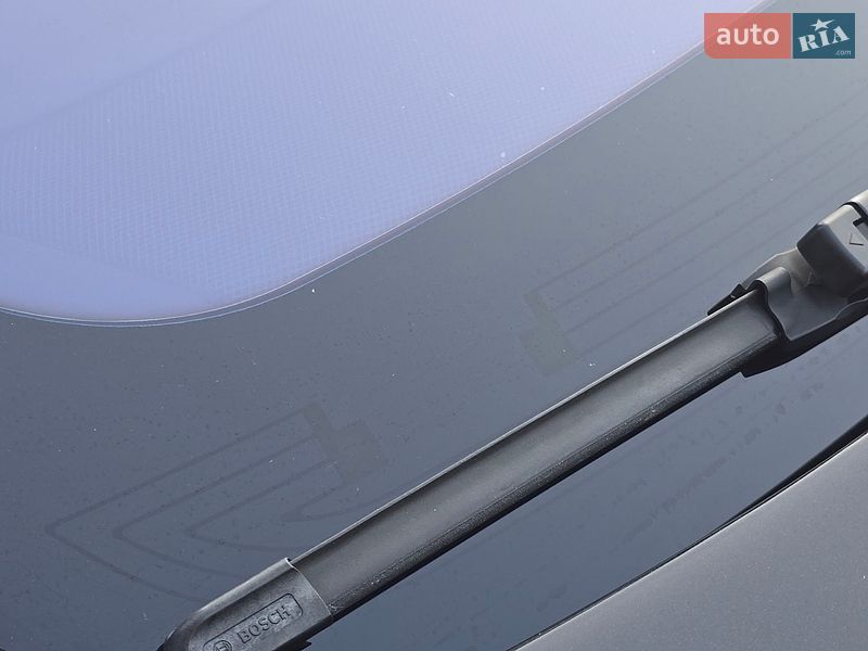 Ліфтбек Tesla Model S 2018 в Костопілі фото 31 Ліфтбек Tesla Model S 2018 в Костопілі