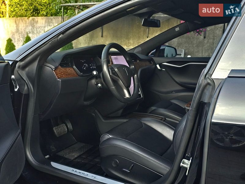 Ліфтбек Tesla Model S 2018 в Костопілі фото 65 Ліфтбек Tesla Model S 2018 в Костопілі