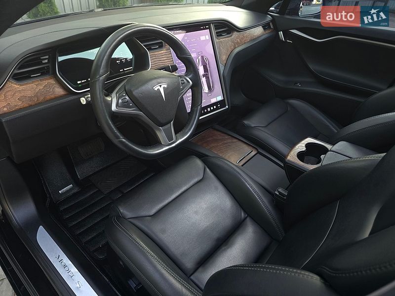 Ліфтбек Tesla Model S 2018 в Костопілі фото 68 Ліфтбек Tesla Model S 2018 в Костопілі