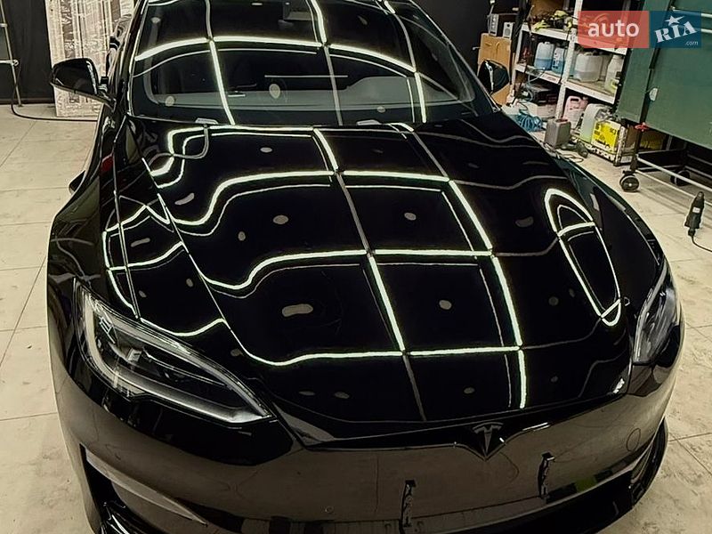 Tesla Model S, фото из объявления