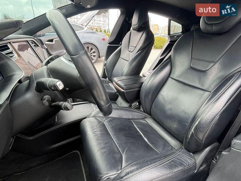 Лифтбек Tesla Model S 2017 в Львове фото 13 Лифтбек Tesla Model S 2017 в Львове