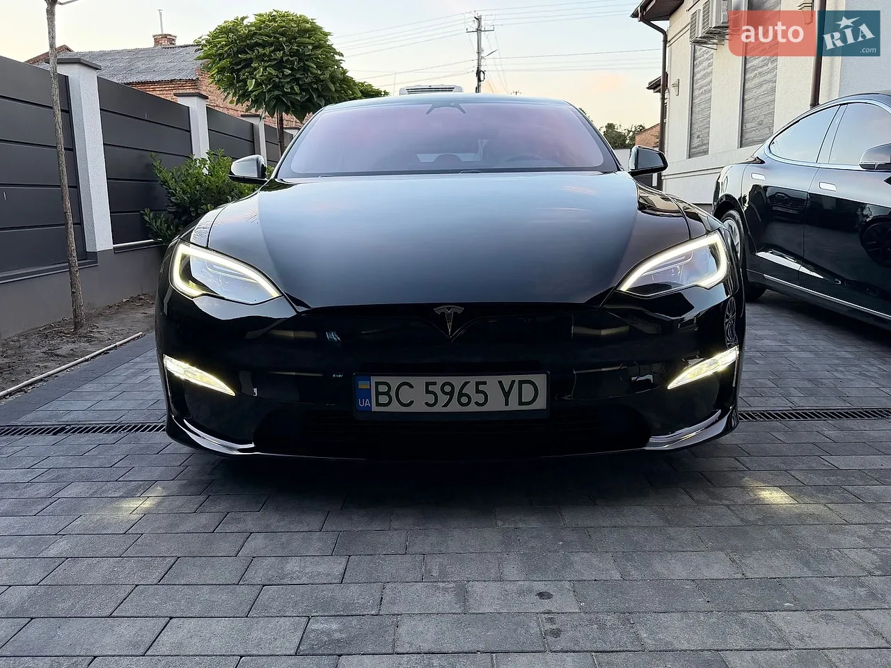 2022 Tesla Model S - мініатюра 13