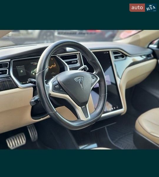 Лифтбек Tesla Model S 2014 в Одессе